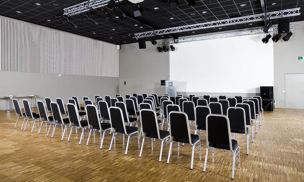 Hotell Charlottenberg Εξωτερικό φωτογραφία
